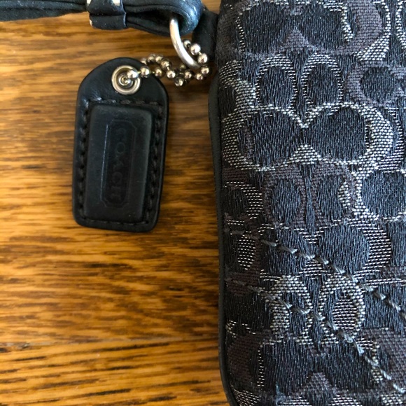 Wristlet - Picture 2 of 3